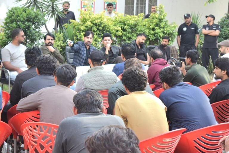 FGEHA holds Open Court to address G-13 residents, Market trade union representatives issues