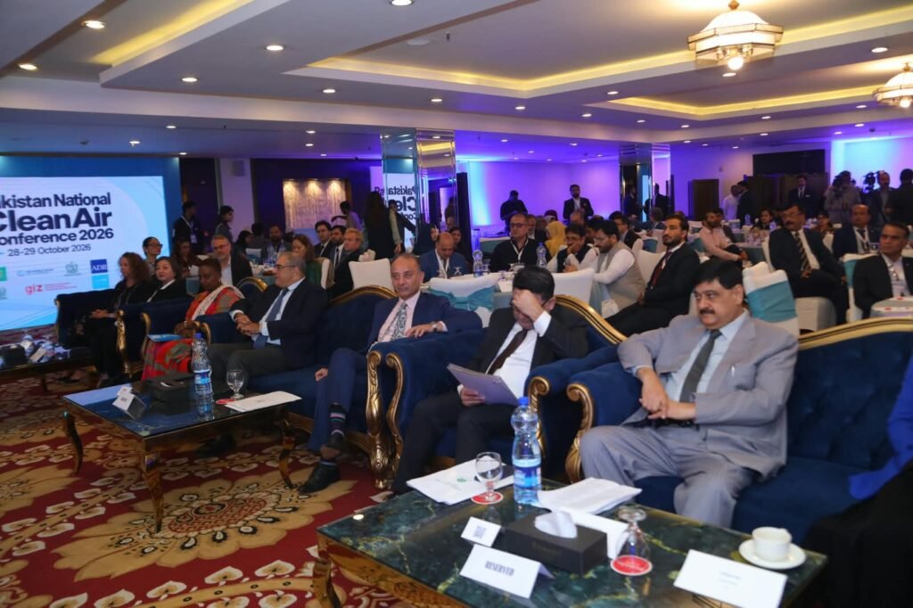 Air pollution kills over 200,000 people annually in Pakistan, conference told