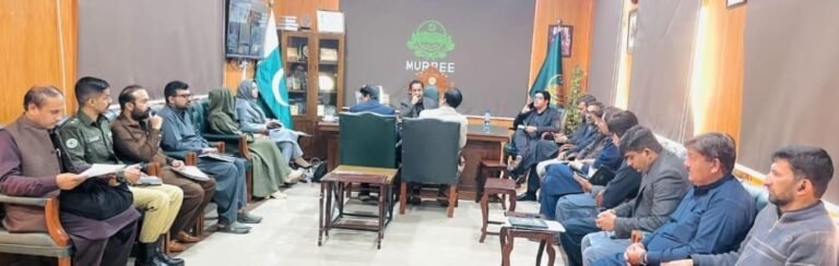 DC Murree orders crackdown against illegal housing schemes, meets traders to boost tourism