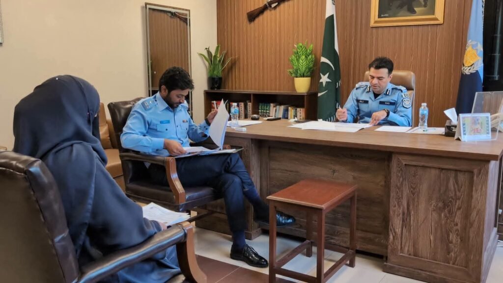 SP Pari Gul visits police recruitment interview venue, reviews arrangements
