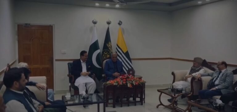Hurriyat delegation meets AJK president, Speaker; discusses Kashmir situation