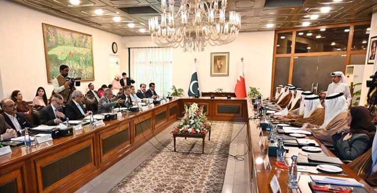 Deputy Prime Minister/Foreign Minister Senator Mohammad Ishaq Dar and Minister of Foreign Affairs of the Kingdom of Bahrain H.E. Dr. Abdullatif Bin Rashid Al-Zayani co-chaired the 3rd Pakistan-Bahrain Bilateral Joint Ministerial Commission (JMC) meeting at the Ministry of Foreign Affairs.