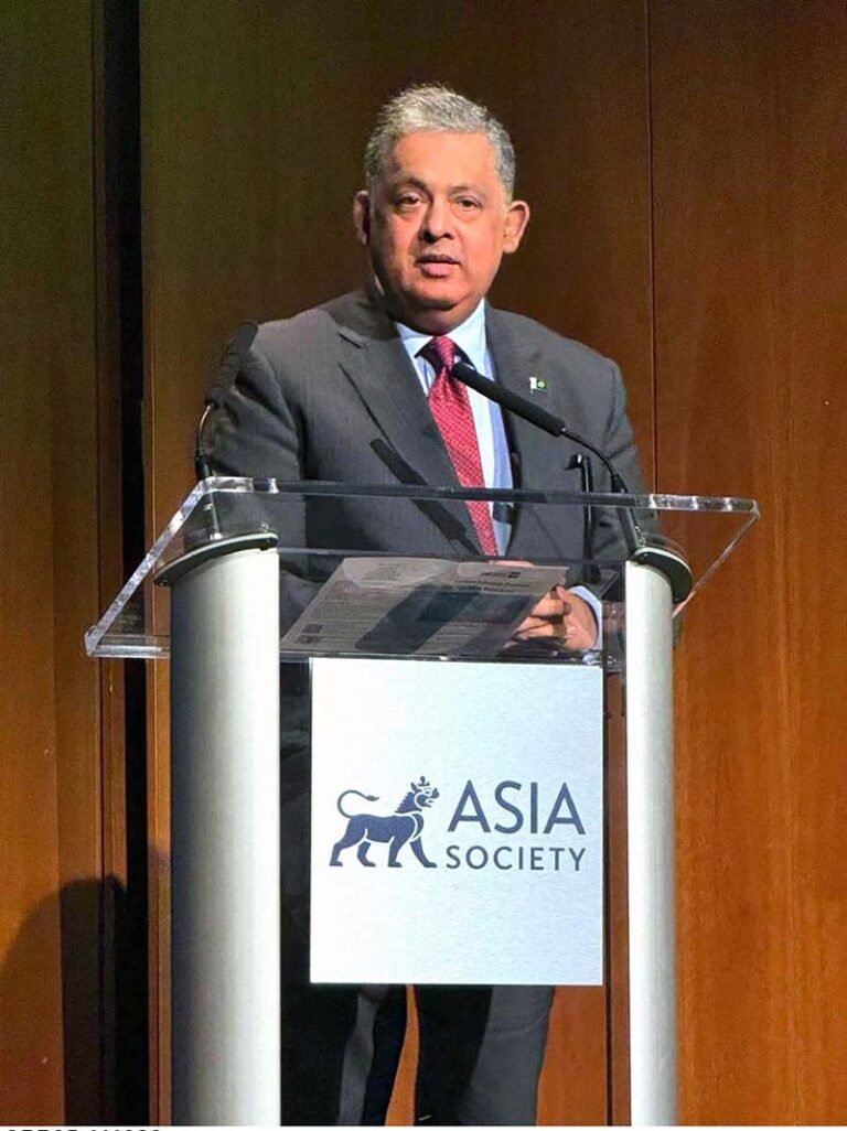 Ambassador Rizwan Saeed Sheikh addressing at Lahore Literary Festival (LLF) organized by the Asia Society