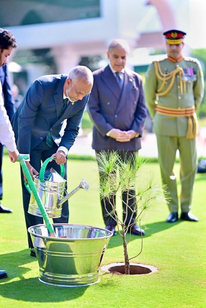 President of the Maldives H.E. Muhammad Muizzu plants a sapling at the Prime Minister's House