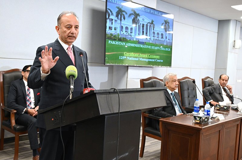 Minister of Climate Change and Environmental Coordination, Musadik Malik addresses the ceremony ‘125th National Management Course’ at Secretariat