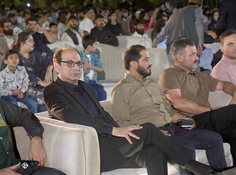 Federal Secretary for the Ministry of Information and Broadcasting, Ashfaq Ahmed Khalil attends the unveiling ceremony of the ‘Yadgar-e-Fatah’, a symbol of Pakistan’s victory in Marka-e-Haq, in the federal capital. A large number of people participated the ceremony, featured a musical programme, along with an attractive projection mapping show highlighted the victory