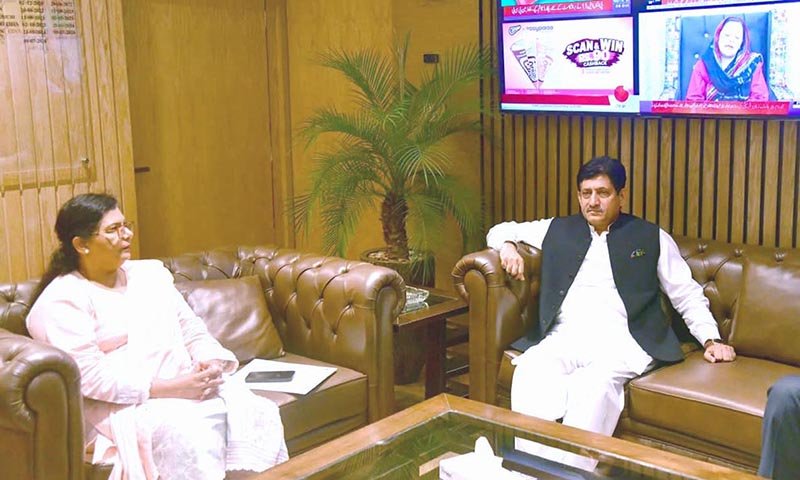 Accountant General Pakistan Revenues, Nisar Ahmed Cheema, meets Executive Director General/Principal Information Officer, Mrs. Raisa Adil, at the Press Information Department to review progress on outstanding media payments and discuss measures for their expeditious clearance.