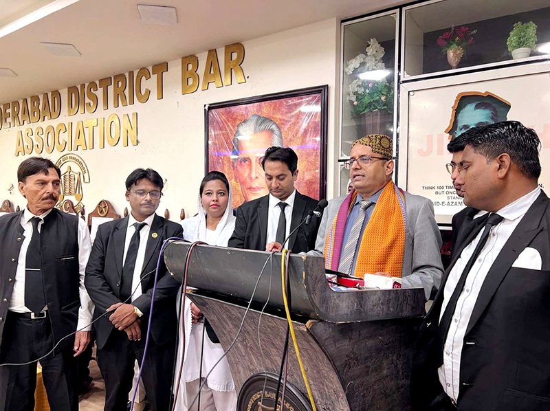 Chief justice high court of Sindh Justice Zafar Ahmed addressing to lawyers at district bar association