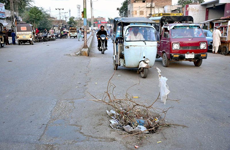 A view of open main hole at Makki Shah Road may cause any mishap and needs the attention of concerned authorities