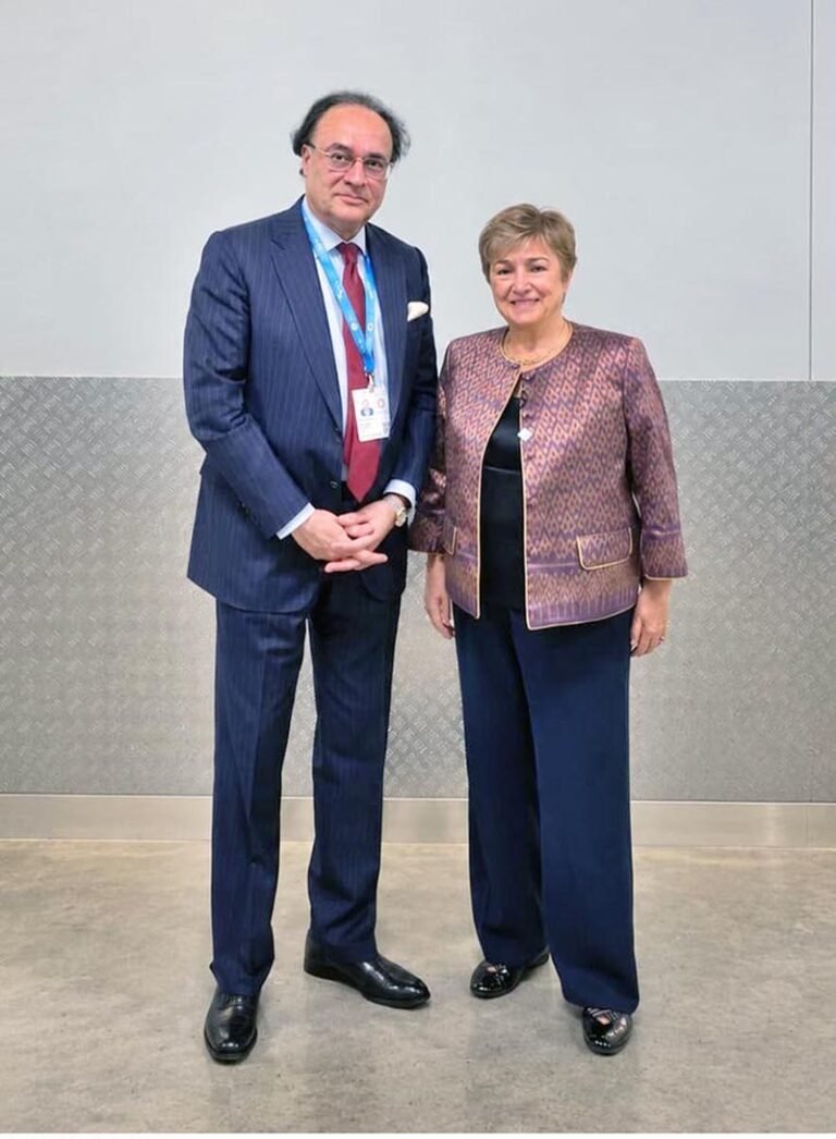 Federal Minister for Finance and Revenue, Senator Muhammad Aurangzeb, met with IMF Managing Director Kristalina Georgieva on the sidelines of the IMF-World Bank Annual Meetings 2026 in Bangkok.