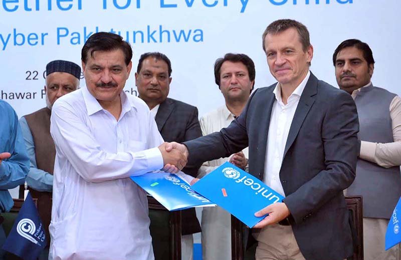MOU signing ceremony between UNICEF and Press Club