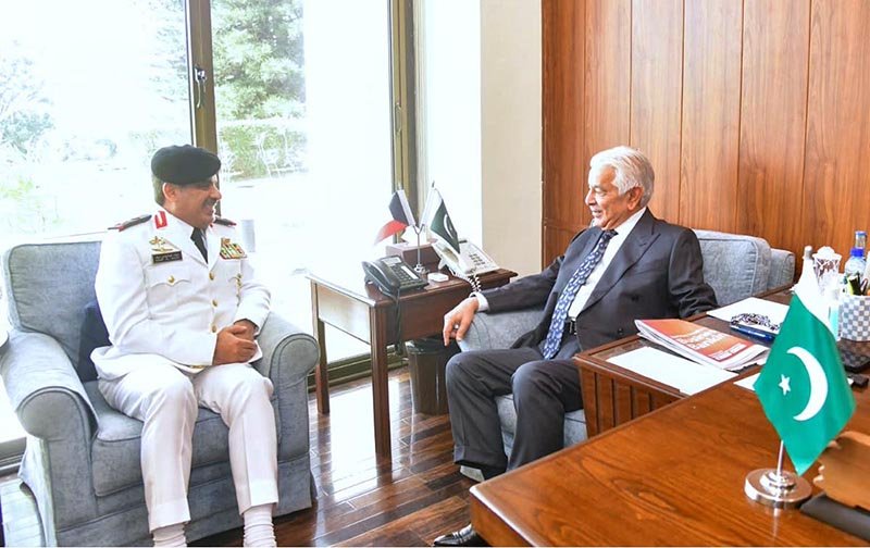 Commander of the Kuwait Naval Force, Rear Admiral Saif Al-Hamlan called on Minister for Defence Khawaja Muhammad Asif.