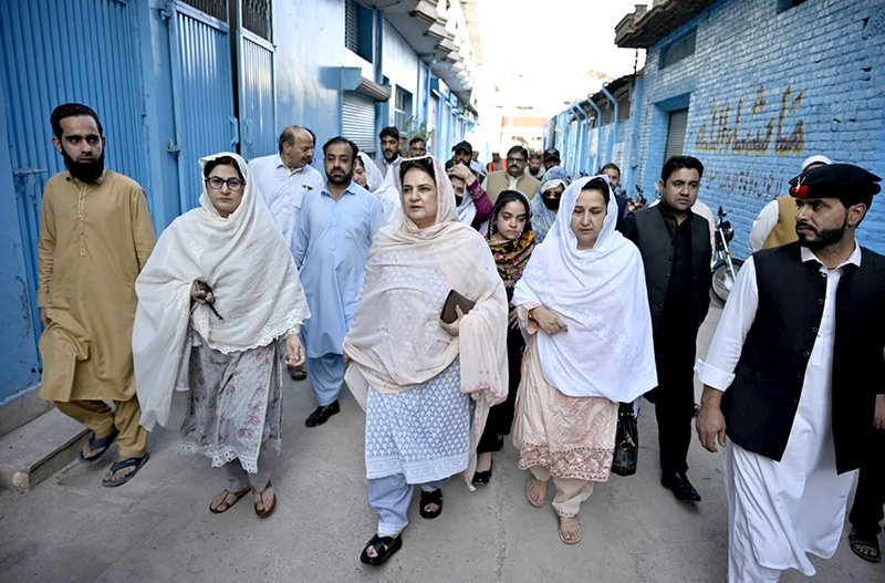 Chairperson of the Benazir Income Support Programme (BISP), Senator Robina Khalid, visits Dir Colony in Peshawar to offer condolences to the families of the victims of the school roof collapse tragedy.
