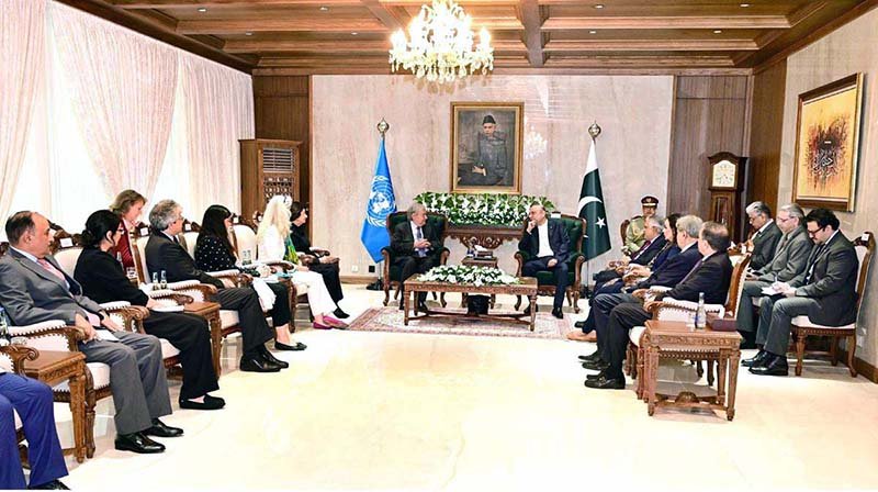President Asif Ali Zardari in a meeting with United Nations Secretary-General António Guterres at Aiwan-e-Sadr