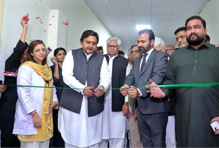 Speaker Punjab Assembly Malik Muhammad Ahmad Khan cutting ribbon to inaugurate a cancer ward at Madina Teaching Hospital during his visit to The University of Faisalabad (TUF)