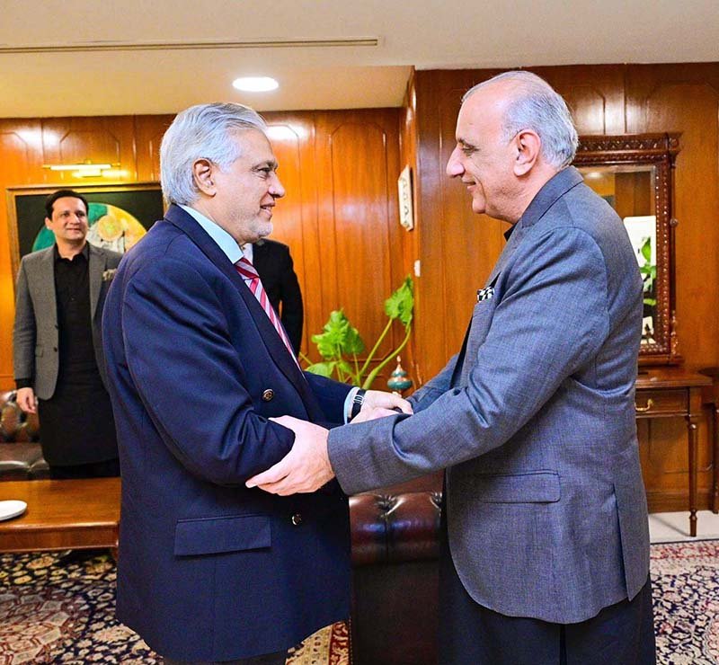Deputy Prime Minister/Foreign Minister Senator Mohammad Ishaq Dar meeting the President of Azad Jammu and Kashmir (AJK), Dr. Muhammad Najeeb Naqi Khan.