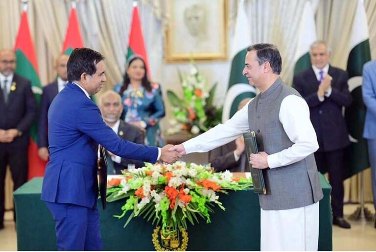 President of Maldives Dr. Mohamed Muizzu and Prime Minister of Pakistan Muhammad Shehbaz Sharif witnesses the exchange of MoUs between Pakistan and Maldives in various sectors at a ceremony in Prime Minister’s House