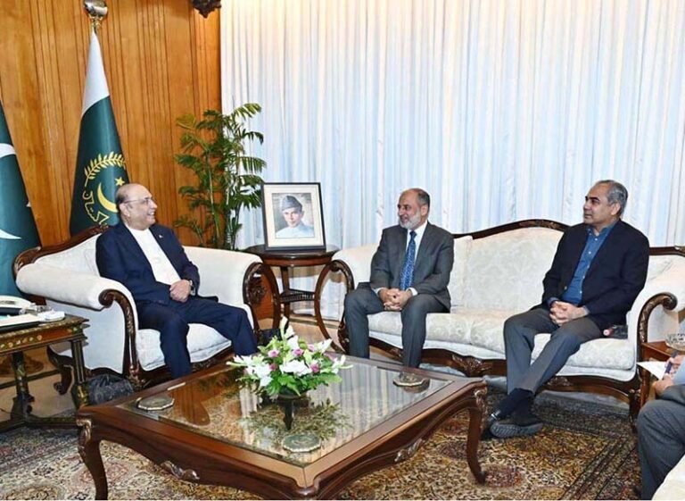 President Asif Ali Zardari in a meeting with Lieutenant General (Rtd.) Nauman Mahmood, the first Secretary General pursuant to the Makkah Joint Defence Agreement, at Aiwan-e-Sadr