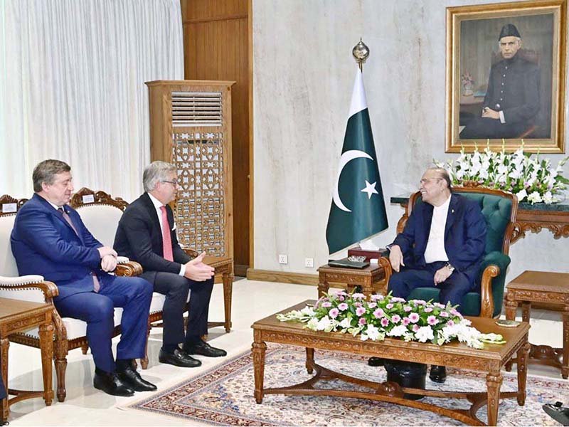 President Asif Ali Zardari talking to Mr Magnus Brunner, European Commissioner for Internal Affairs and Migration, at Aiwan-e-Sadr