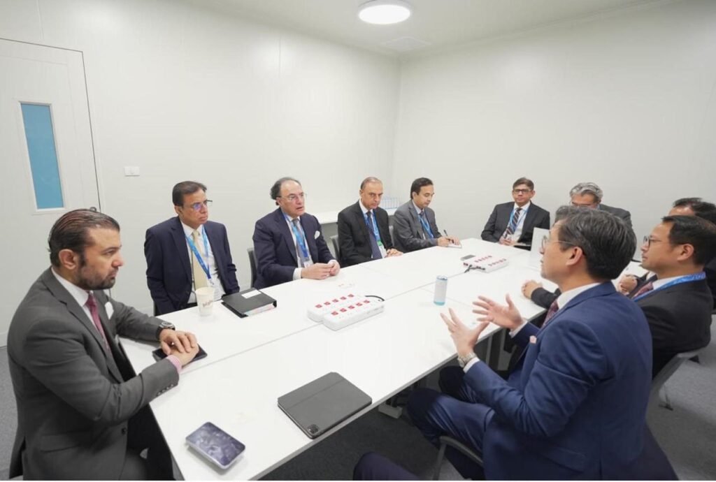 Aurangzeb meets Alibaba delegation, discusses digital economy, e-commerce, technology cooperation