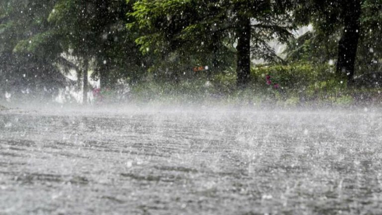 Drizzle forecast for Karachi