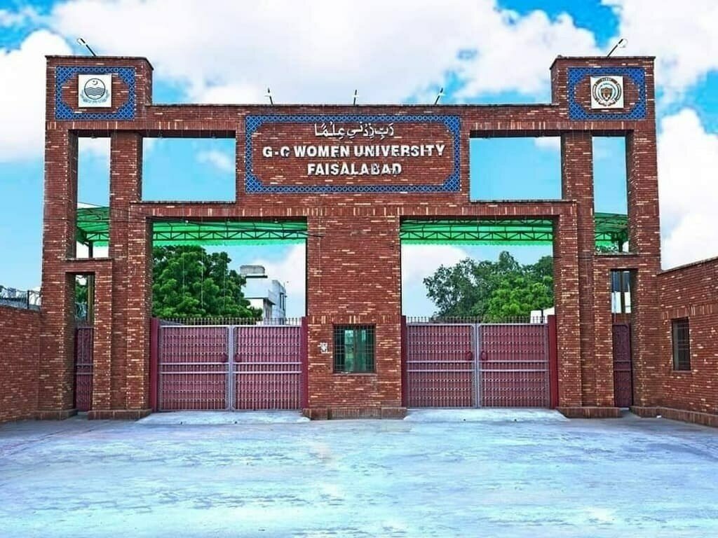 Women University Faisalabad organises 1st convention