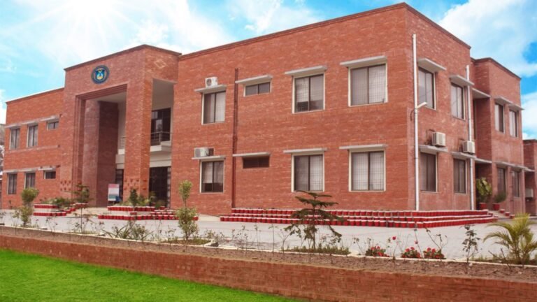 GCWUS organizes Mefil-e-Milad