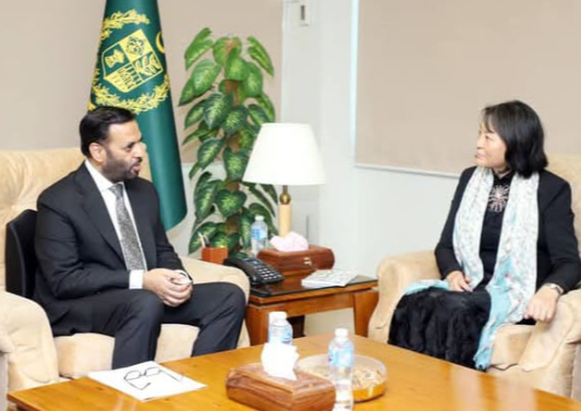 ADB, Health Minister explore cooperation in health sector