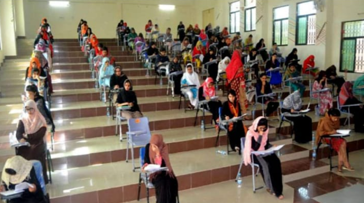 PM&DC retains 60% marks requirement for medical admissions