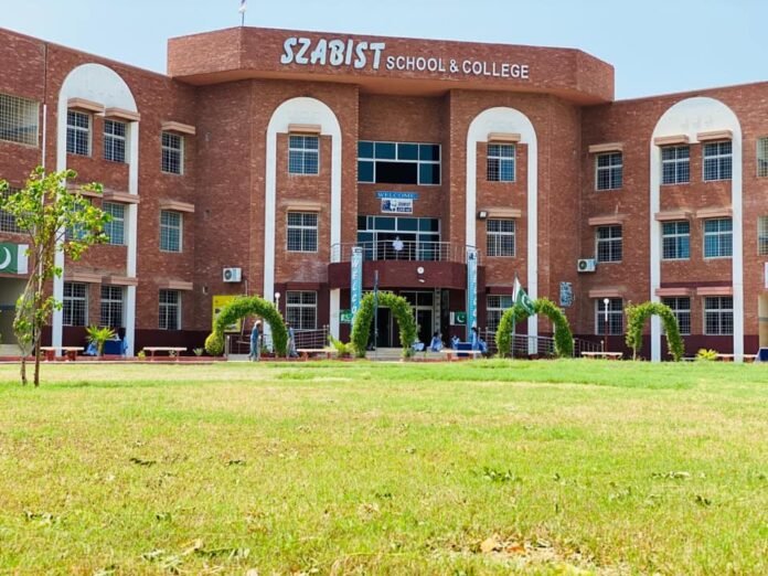 SZABIST University Larkana Students Launch Extensive Cleanliness, Community Welfare Campaign  with Social Organization
