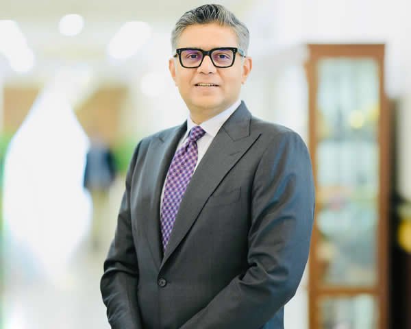 Pakistan’s HC, Stephen Doughty reaffirm commitment to strengthen bilateral strategic partnership