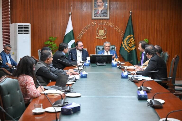 Cabinet committee reviews pension reforms for uncovered labour force