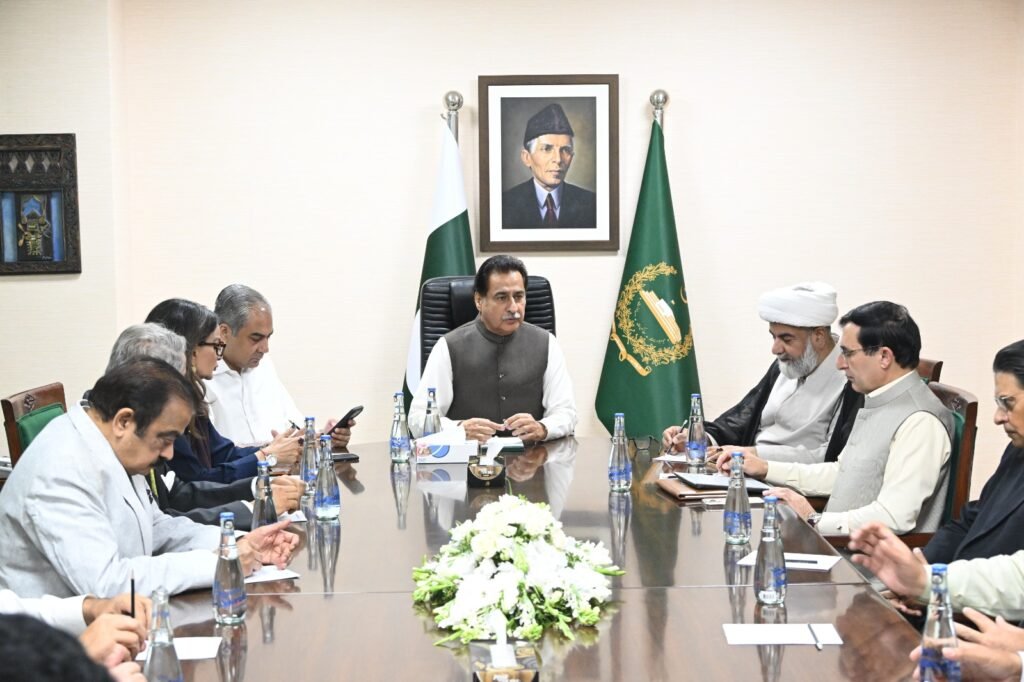 Govt, PPP, opposition hold first round of talks at Parliament House