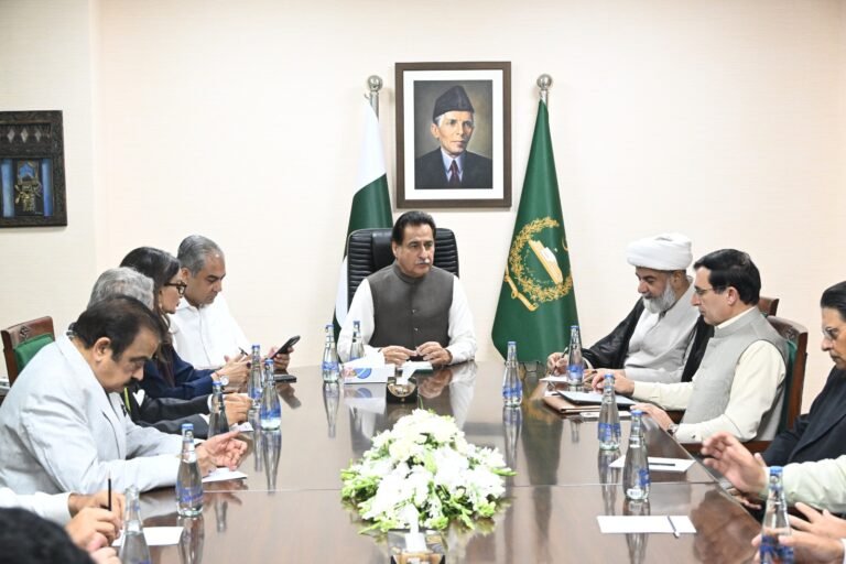 Govt, PPP, opposition hold first round of talks at Parliament House