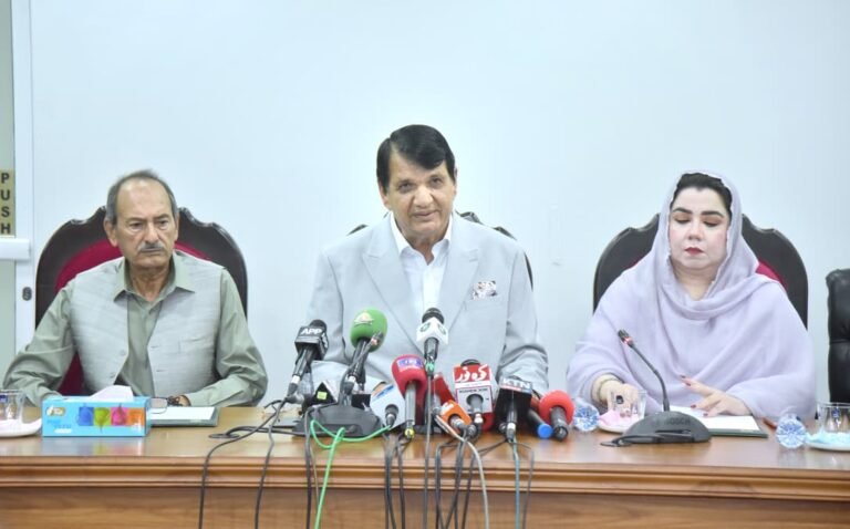PTI long march will not be allowed to enter Punjab, Islamabad: Muqam