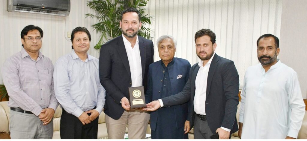 Dr. Daniel Saud from SDSU, USA visits Arid University to explore academic collaboration