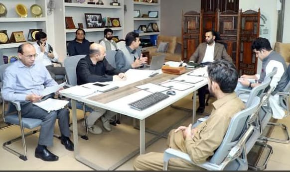 Kamal reviews vaccine procurement situation