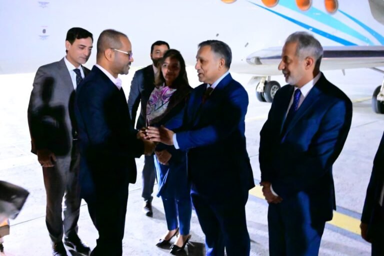 Omani FM arrives in Pakistan on two-day visit for 8th Pak-Oman JMC
