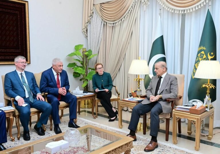 PM reaffirms Pakistan’s commitment to deepen friendly relations with Russia
