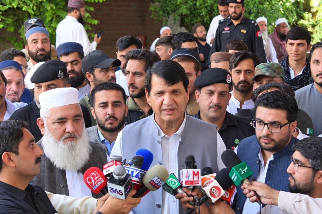 Muqam announces relief for Dir school collapse victims