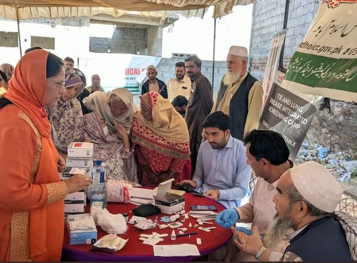 DHO Islamabad holds free medical camp