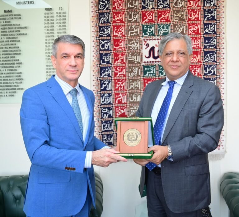 Pakistan, Azerbaijan discuss strengthening legal and institutional cooperation