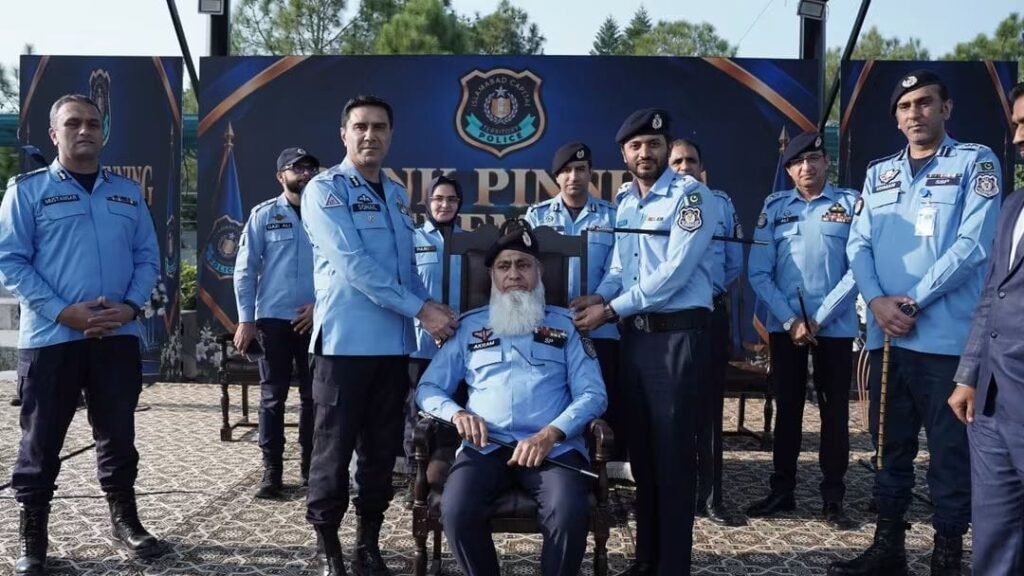 IGP Islamabad pins SP ranks on promoted police officers