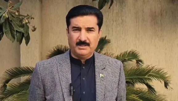 Governor attends martyred policeman’s funeral, condemns terror attacks, lauds security forces