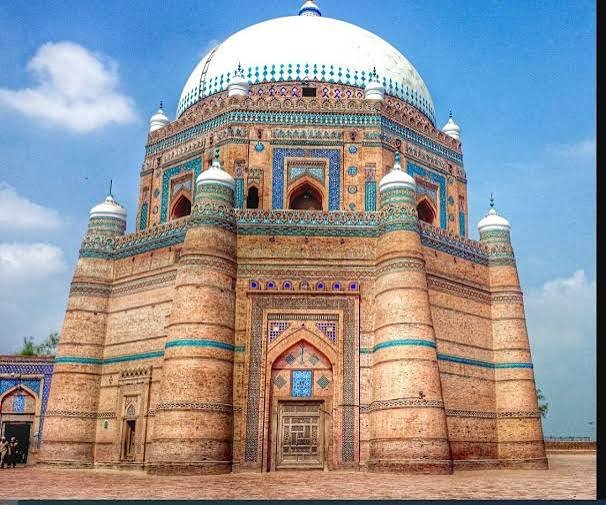 Urs of  Hazrat Shah Rukn-e-Alam commences