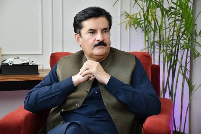 Governor grieved over martyrdom of two policemen, including SHO in Karak