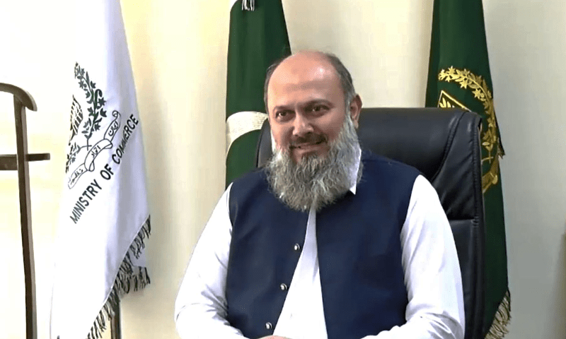 Jam Kamal reviews exporters’ concerns, seeks measures to boost exports