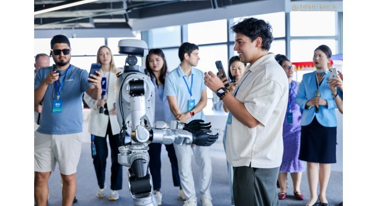 Foreign media explore China’s mangrove conservation and innovation in Guangdong