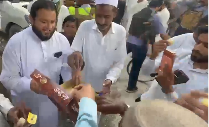 Citizens celebrate riddance from PTI govt in KP; welcome emergency, governor’s rule